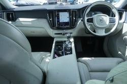 2017 Volvo XC60 T5 Inscription