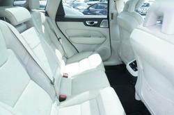 2017 Volvo XC60 T5 Inscription