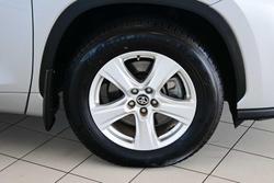 2023 Toyota Kluger GX