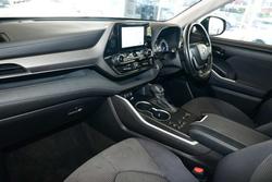 2023 Toyota Kluger GX