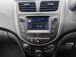 2016 Hyundai Accent SR