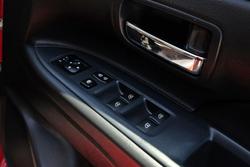 2021 Mitsubishi Outlander ES