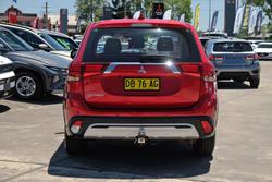 2021 Mitsubishi Outlander ES