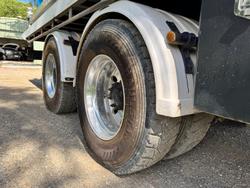 2007 Sterling Lt7500