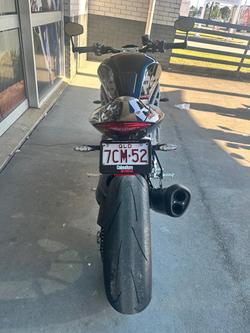 2021 Triumph Speed Triple RS 1200 Speed Triple Black