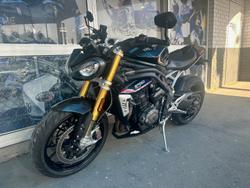 2021 Triumph Speed Triple RS 1200 Speed Triple Black