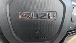 2025 Isuzu MU-X LS-T