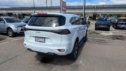 2025 Isuzu MU-X LS-T