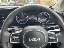 2022 Kia Carnival S