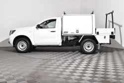 2021 Nissan Navara SL