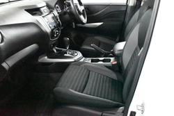2021 Nissan Navara SL