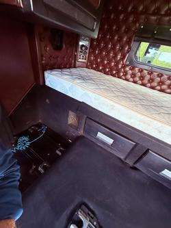 2019 Kenworth K200 Big Cab 165t GCM - RECENT NEW ENGINE