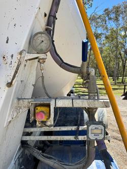 2014 Iveco Acco 2350G 320