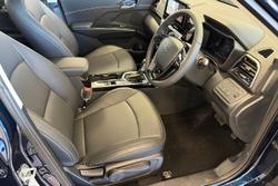 2025 Mahindra XUV3XO AX7L