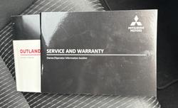 2022 Mitsubishi Outlander ES