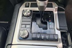 2017 Toyota Landcruiser VX