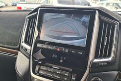 2017 Toyota Landcruiser VX