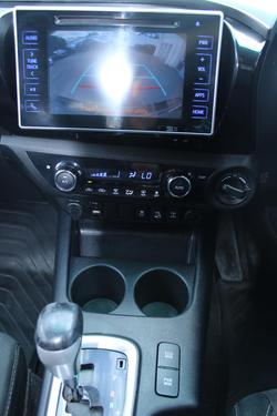 2017 Toyota Hilux SR5