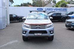 2017 Toyota Hilux SR5