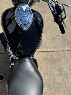 2016 TRIUMPH AMERICA Black