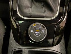 2025 Volkswagen T-Roc 140TSI R-Line