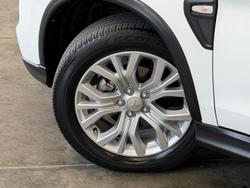 2021 Mitsubishi
                ASX ES