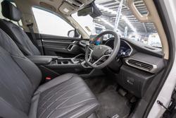 2025 LDV D90 Executive