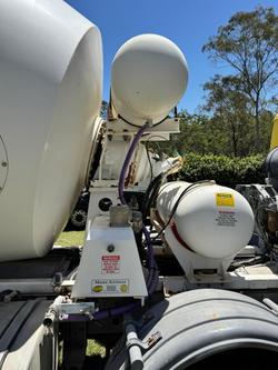 2013 Iveco Acco K2350G 280