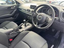 2013 Mazda 3 Neo