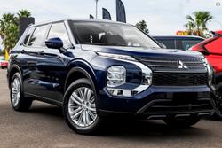2025 Mitsubishi Outlander ES