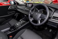 2025 Mitsubishi Outlander ES