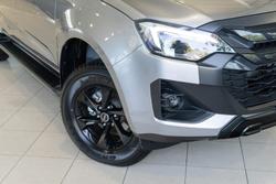 2025 Isuzu D-MAX X-RIDER