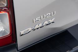2025 Isuzu D-MAX X-RIDER