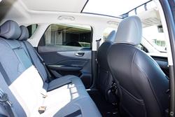 2025 MG MGS5 EV Essence 49