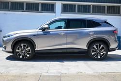 2025 MG HS Super Hybrid Essence