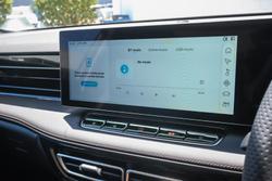 2025 MG HS Super Hybrid Essence