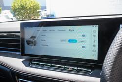 2025 MG HS Super Hybrid Essence