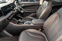 2025 MG HS Super Hybrid Essence