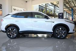 2025 MG HS Hybrid+ Essence