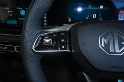 2025 MG HS Hybrid+ Essence