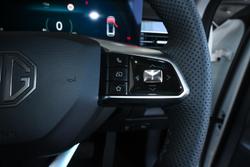 2025 MG HS Hybrid+ Essence