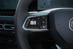 2025 MG HS Super Hybrid Essence