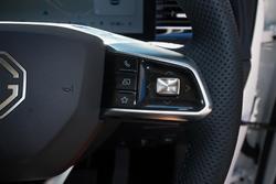 2025 MG HS Super Hybrid Essence