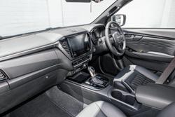 2025 Isuzu D-MAX BLADE