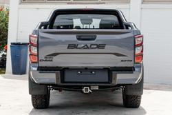 2025 Isuzu D-MAX BLADE