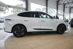 2025 MG IM6 Performance