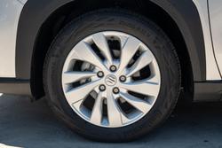 2023 Suzuki S-Cross GL+