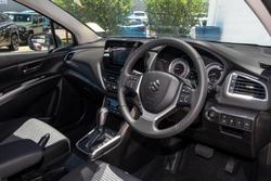 2023 Suzuki S-Cross GL+