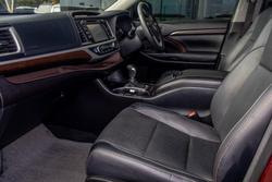 2014 Toyota Kluger Grande