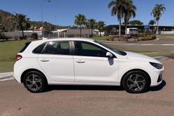 2021 Hyundai i30 PD.V4 MY22 Polar White